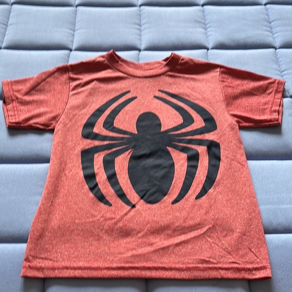 Bundle of 3 boy’s tee shirts - sizes 4/5 to 7. Pre-loved. - Picture 4 of 4